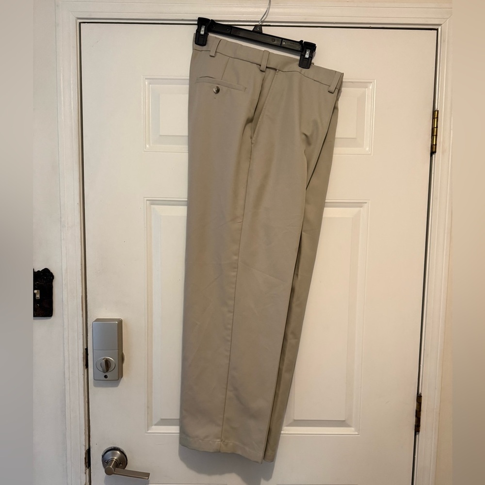 Haggar Men's Khaki Chinos